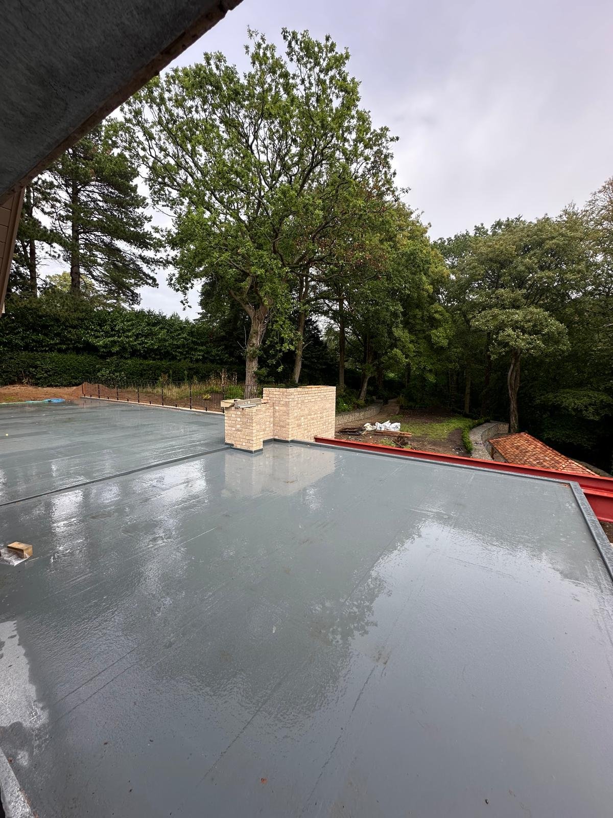 Balcony screeded to falls in Retanol fast-drying screed